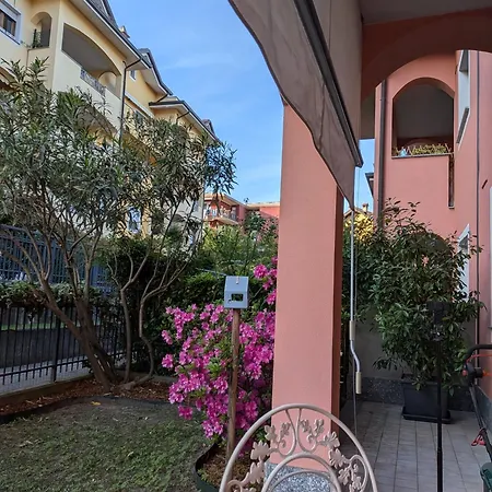 Maggiore Via San Luigi Lejlighed